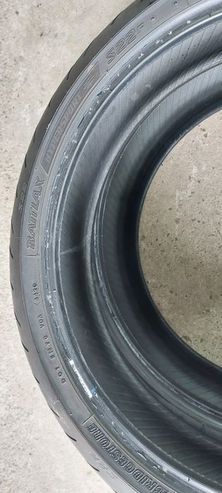 Предна гума за мотор Bridgestone S22r