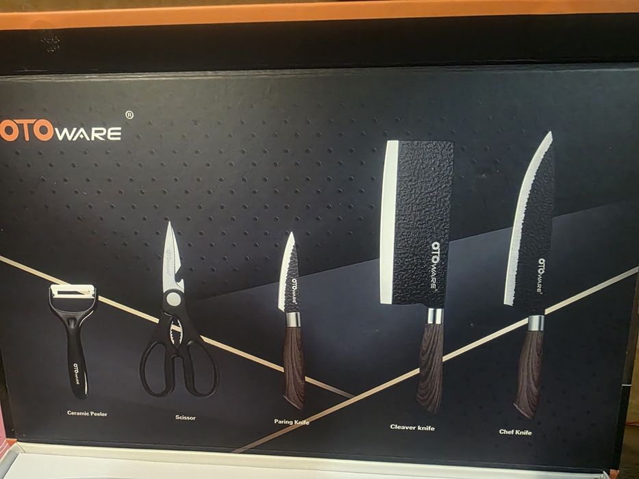 Набор ножей. Наборы разные.