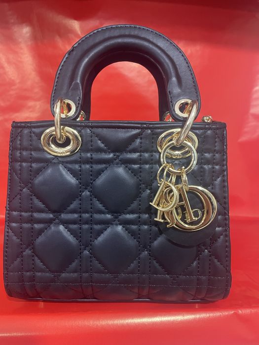 Дамски луксозни чанти