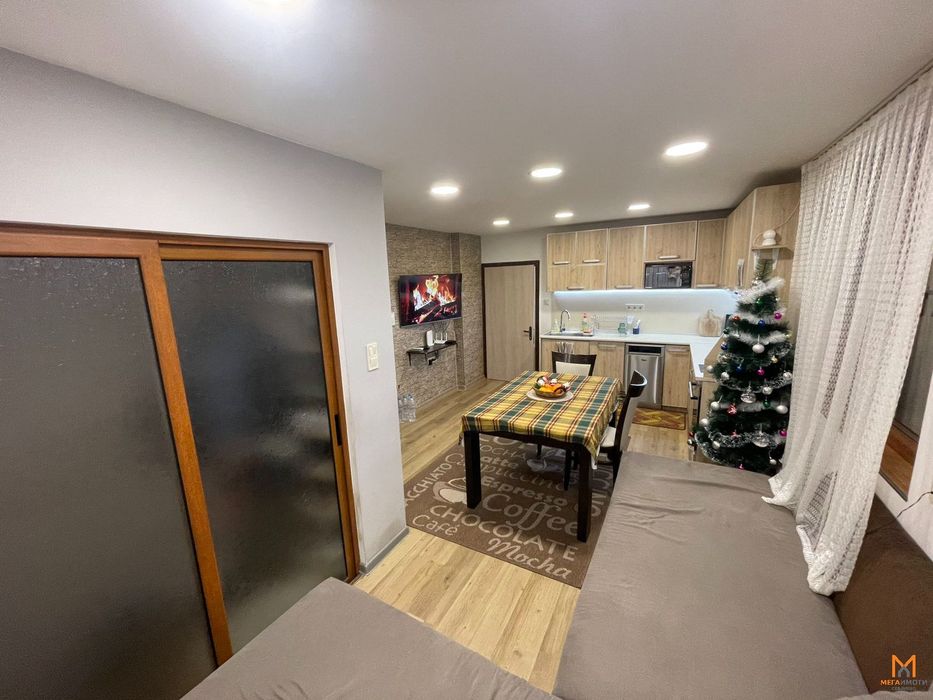 Етaж от къща + БАРБЕКЮ - Център град Севлиево