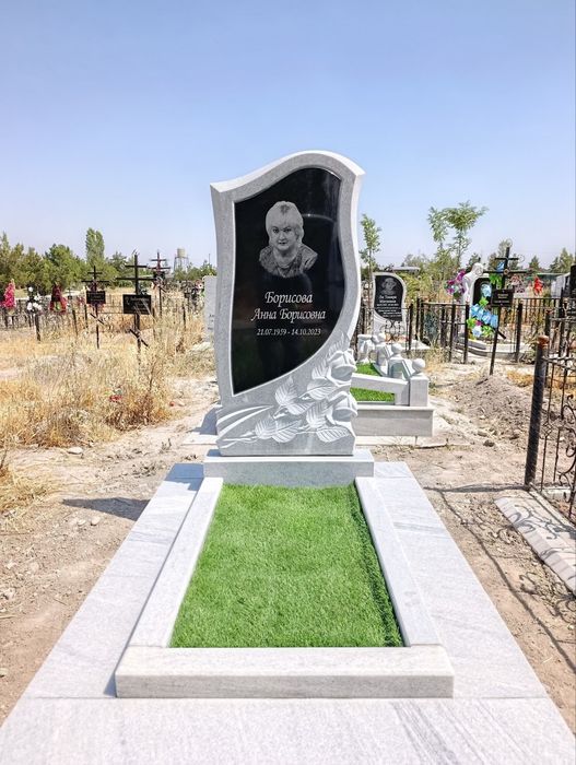 Памятники качества и низкие цены