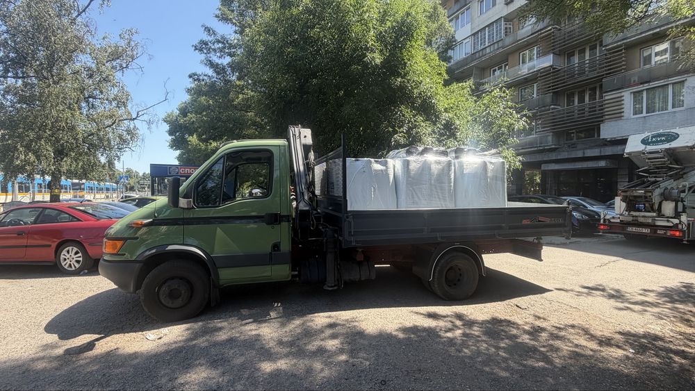 Транспорт, превоз самосвал с кран