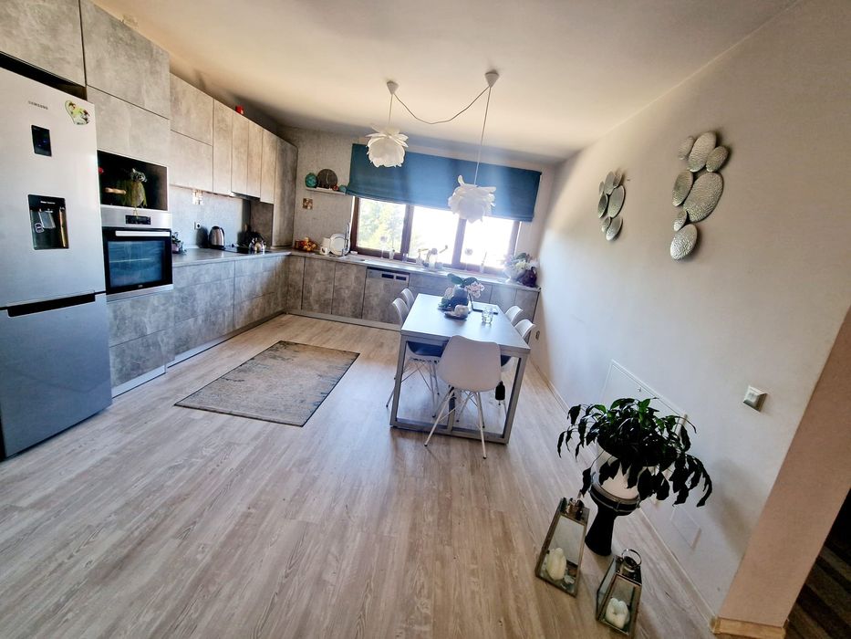 Casa tip Duplex  140mp utili, cu 49 mp Garaj și 320 mp Teren