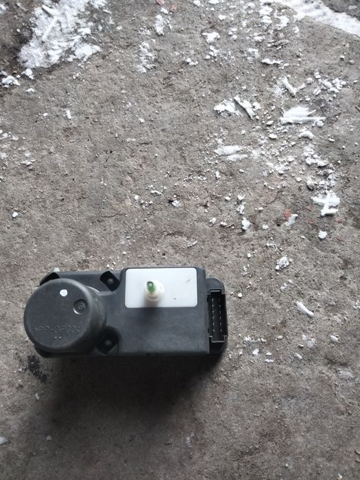 Запчасти на Пассат Б3