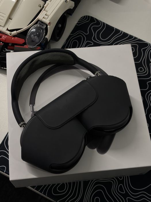 Apple Airpods max
