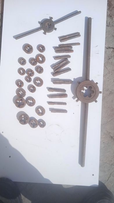 Метчики для резьбы