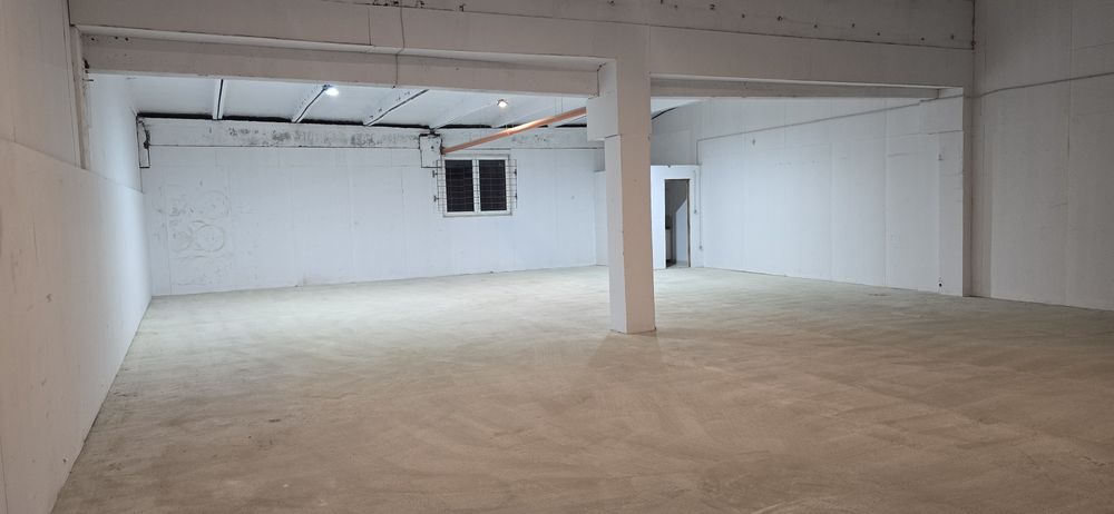 De inchiria t depozit 200 mp