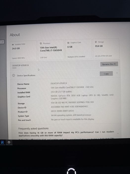 Laptop Gaming Lenovo LOQ 15IRX9 cu procesor Intel® Core™ i7-13650HX