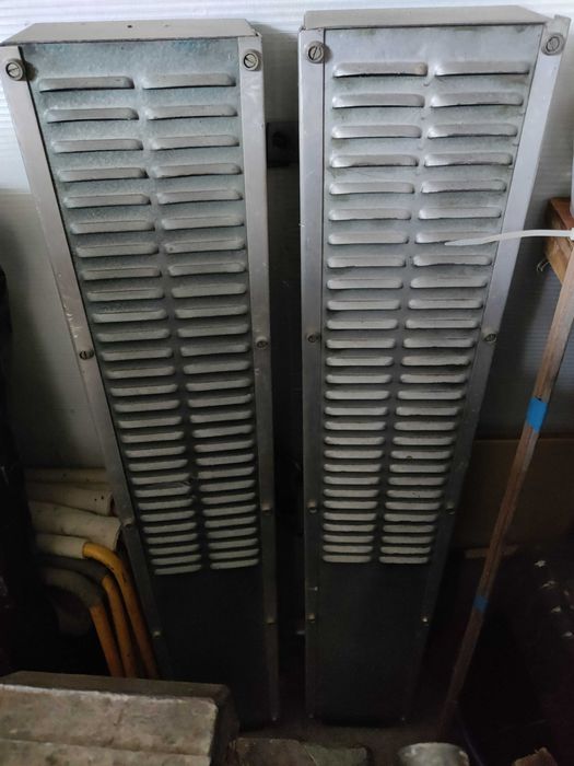 Sistem audio SANYO și 2 boxe de exterior cu amplificare proprie la 24V