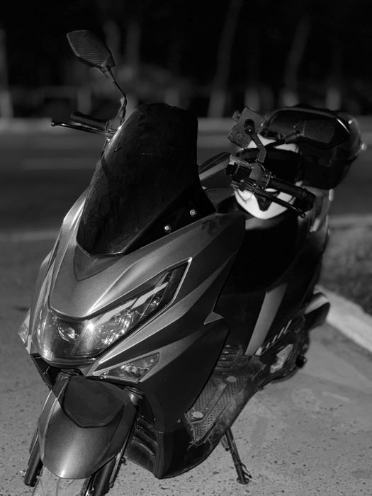 Скутер каска в подарок