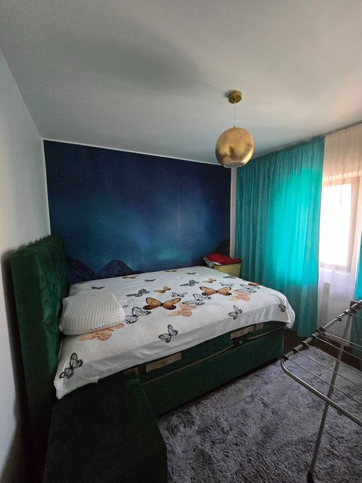 Vand apartament 3 Camere