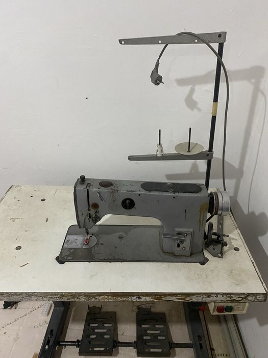 Швейная машина машинка