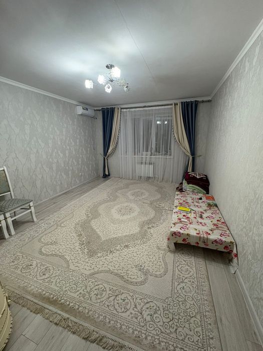 Продам 2 ком квартира район Батыс 2