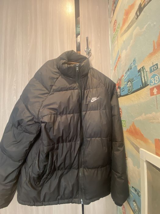 Продам куртку nike