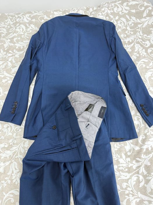 Costum Bigotti Artigiani, bleumarin,model Conti, marime S/ 44