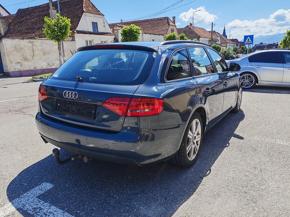 Audi A4/ 2.0 tdi/AUTOMATIC/2009/full