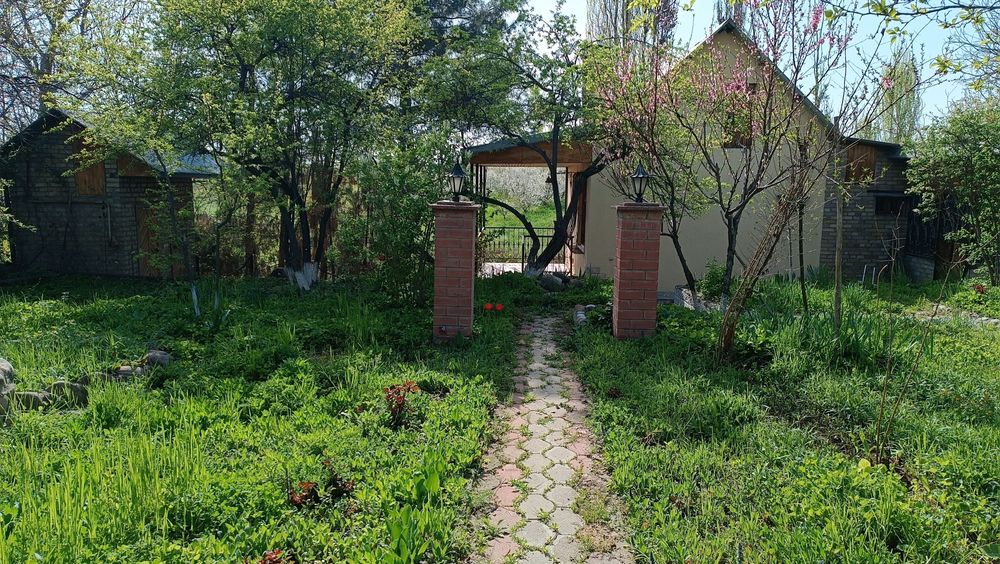 Продается своя дача