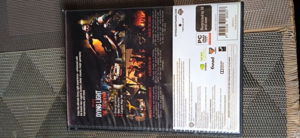 Игра дайнинг лайт на диске