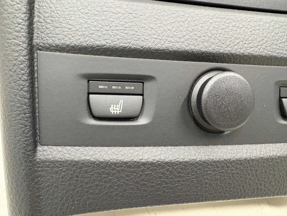 Заден въздуховод с бутони за подгрев БМВ Ф30 Ф32 Ф36 М3 Ф80 М4 Ф82