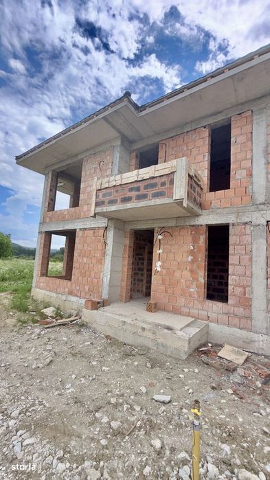 Casă În Duplex | Bujoreni-Olteni | Confort Si Intimitate