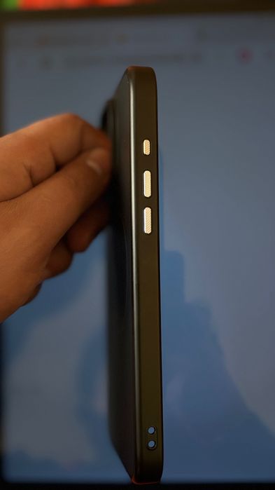 Чехол для iPhone 16 pro max MagSafe