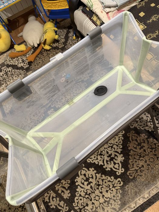 Продам ванночку от бренда stokke