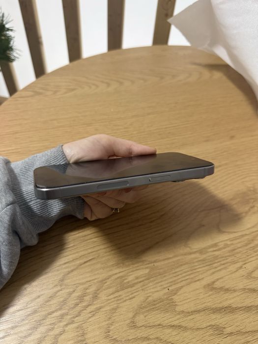 iPhone 15 Pro – 128 GB | Natural Titanium | Stare impecabilă