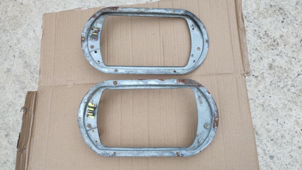 Rame suporti  faruri Dacia 1300,originale