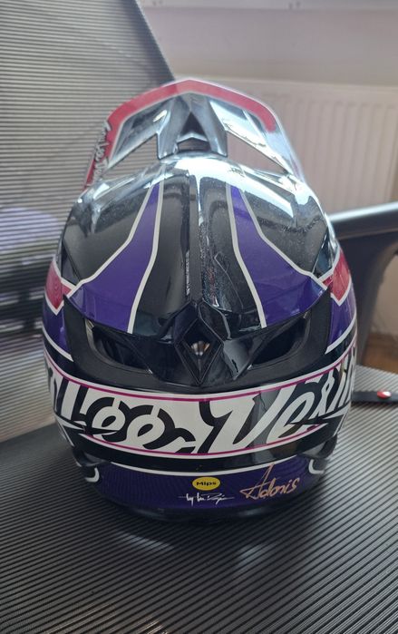 Casca TroyLee Designs D4 MIPS