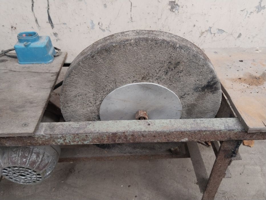 Продам шлифовальный камень