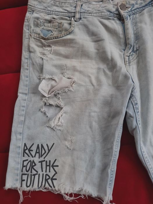 Pantaloni blugi scurti, marimea L streetwear