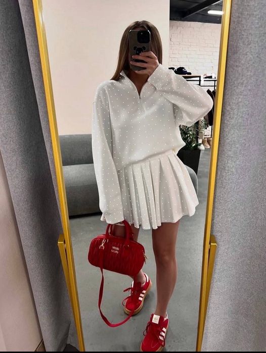 Блестящ сет пола и суитчър