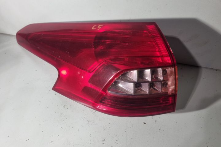 Lampa / Tripla stop stanga pe aripa Citroen C5 a 2-a generatie