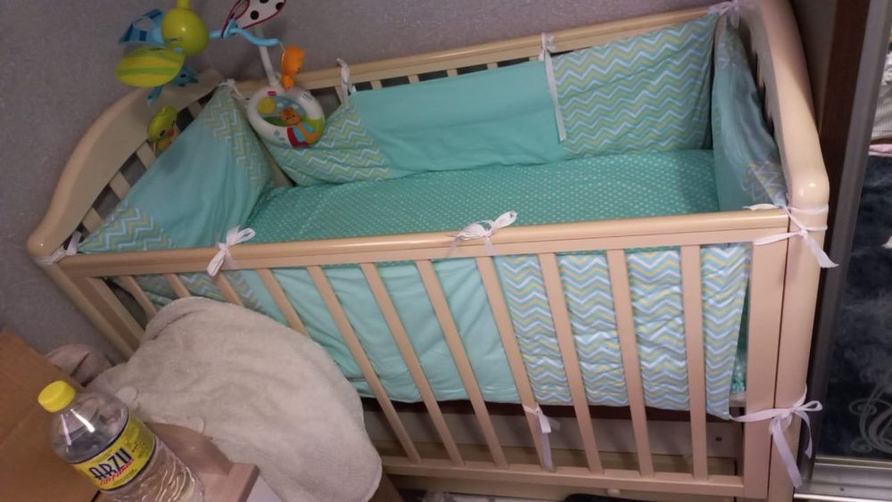 Продам манеж из дерева