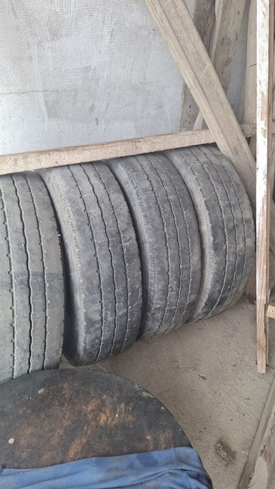 Продам покрышки на тойота коастерға