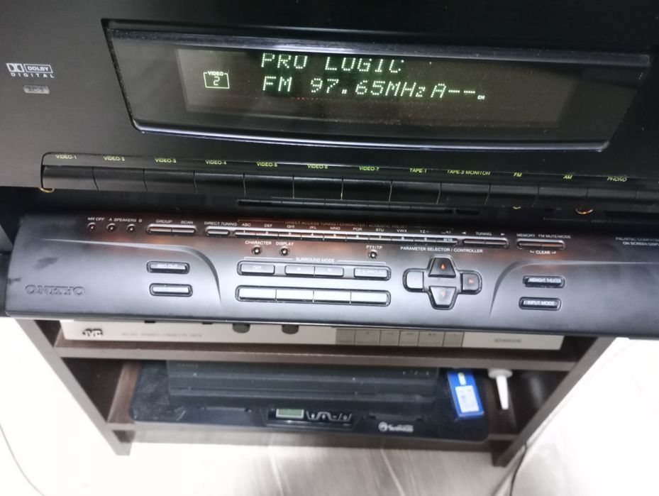 Onkyo -Integra TX DS939