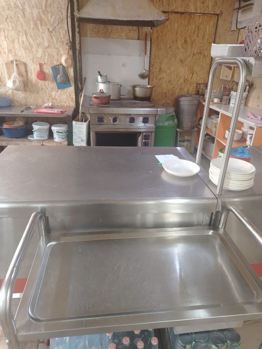 Столовая контейнер