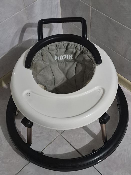 Продаётся ходунок.