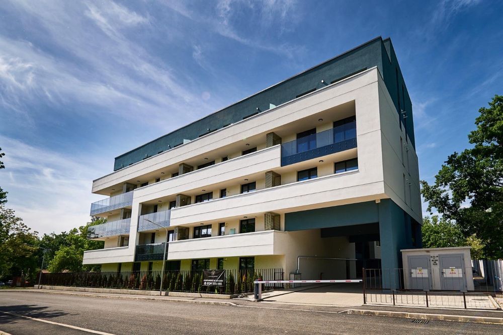 Vand 2 camere bloc nou Complex Luxury Tiglina