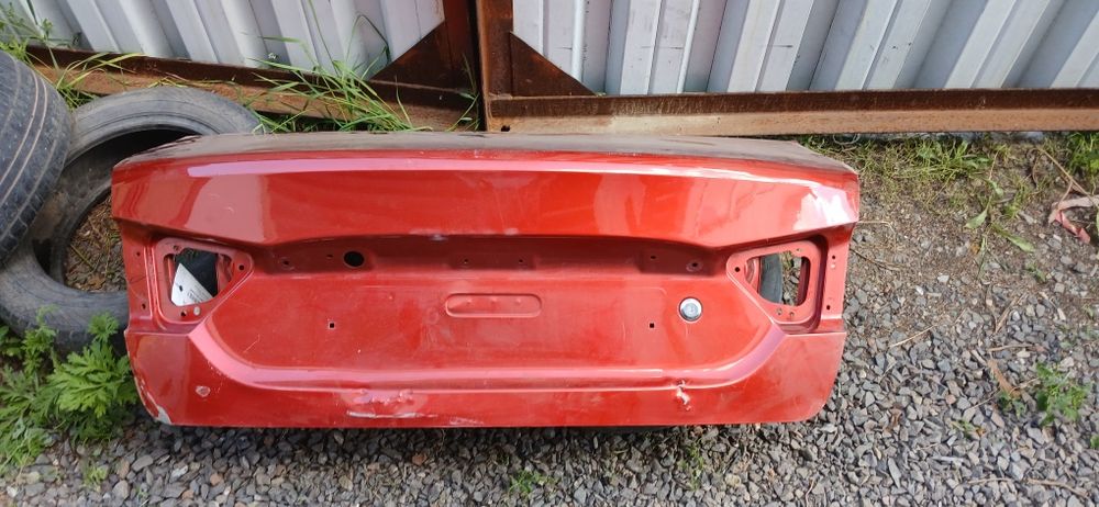 Багажник на Веста крышка багажника на lada vesta