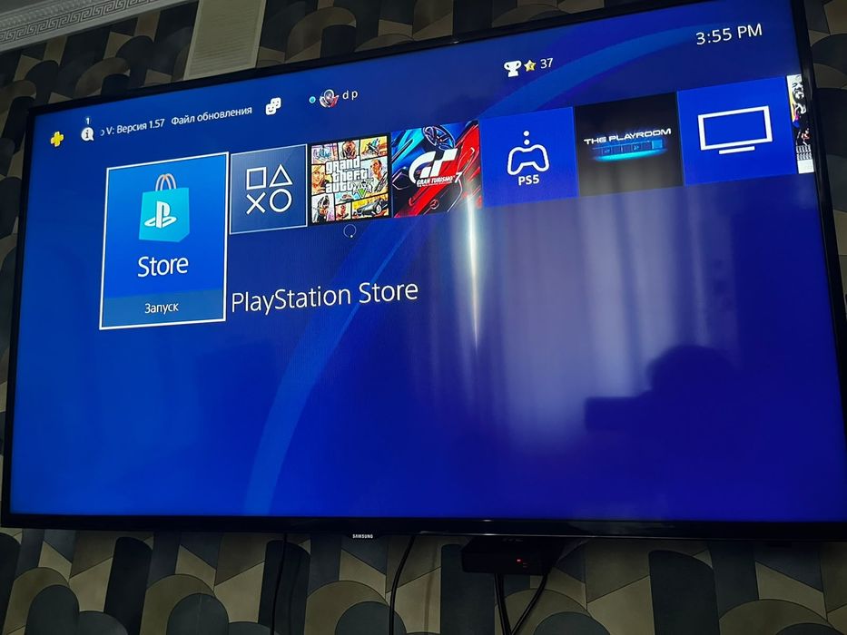 Продам ps4 FAT + 3 джойстика