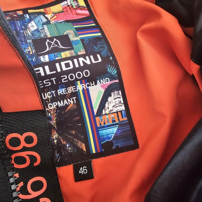 Продам куртку на мальчика 13-14