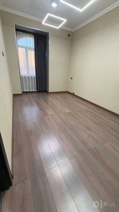 42 кв.м 1/4/4 Яккасарай, нукусская, глинка