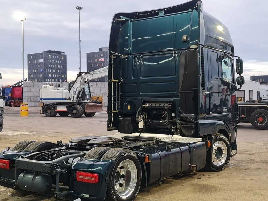 Тягач DAF XF 530 4X2
