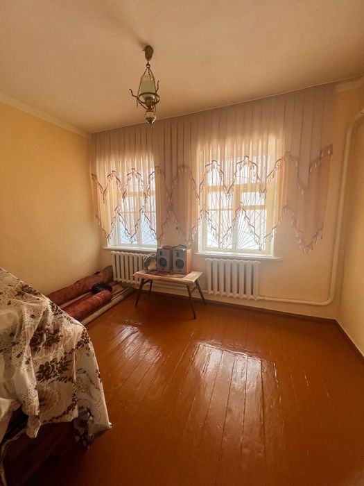 Алмалык, Олмалик, Целина, Ховли Уй, Жихозлари билан Срочно сотилади