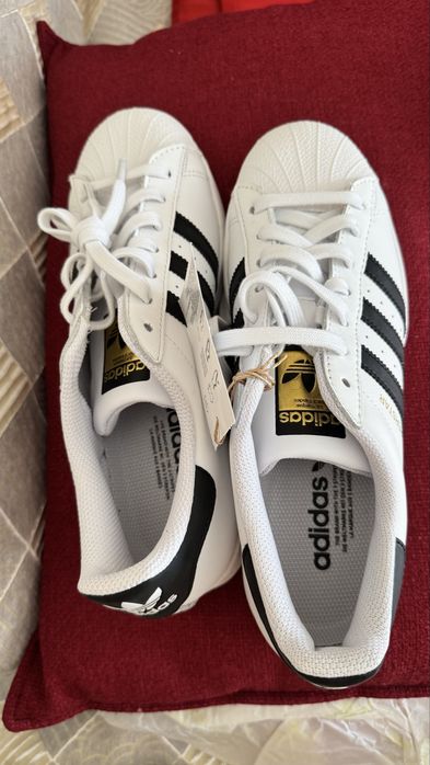 Кроссовки adidas superstar