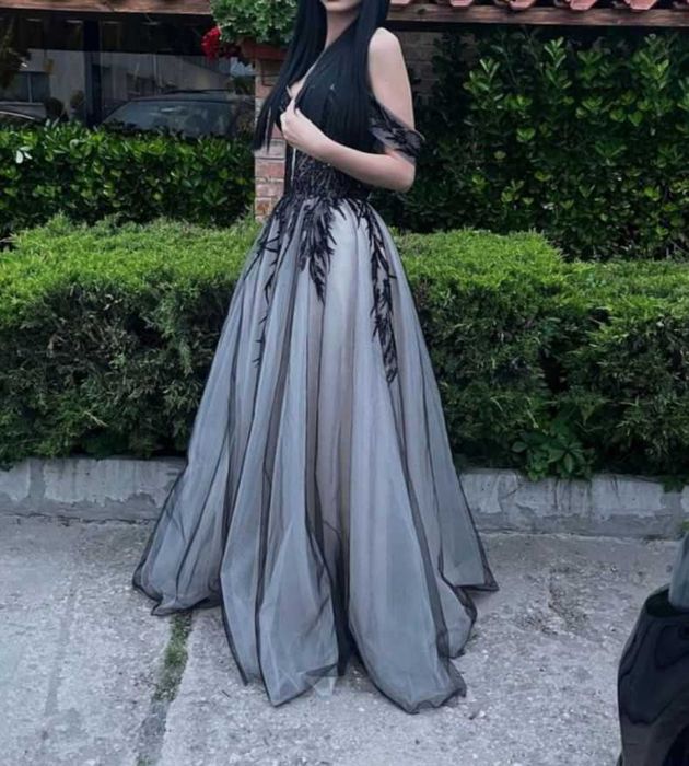 бална рокля в отлично състояние като нова