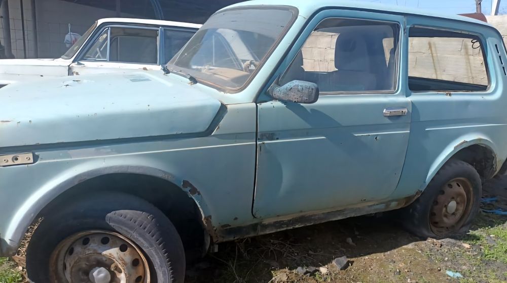 Автомобиль ВАЗ 21213