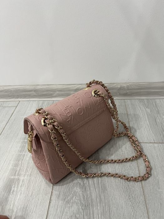 Valentino чанта за през рамо ‘Pattina’