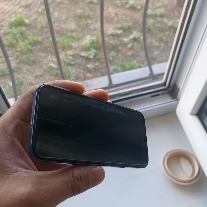 Продам либо обмен 12 mini iPhone